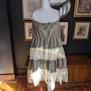 NWT Hot Topic Thorn & Fable dress size large